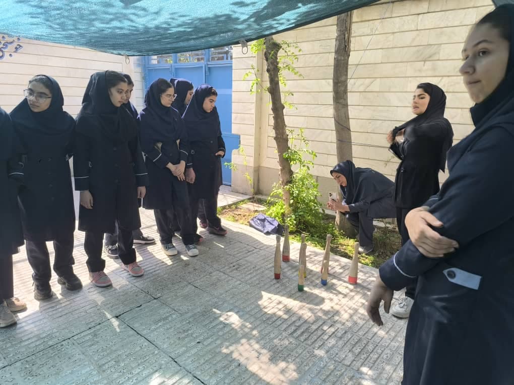 دبیرستان غیر دولتی متوسطه اول آئین روشن